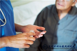 老年白癜风患者要怎么样照顾自己