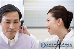 青少年发生白癜风的原因是什么