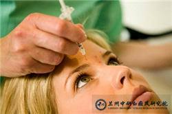 白癜风的症状具体诊断方法是什么