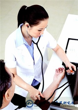 如何避免腿部白癜风扩散